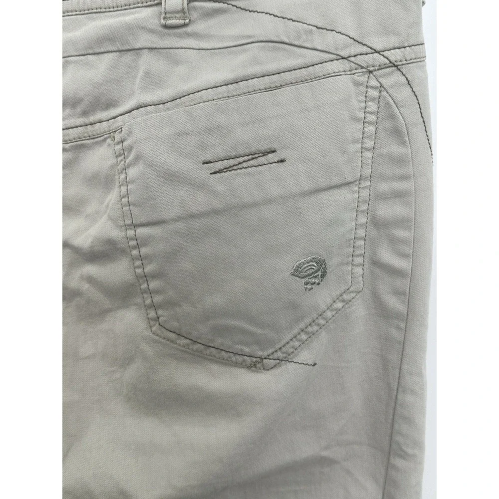 Mountain Hardwear Shorts Womens 4 Flat Front Outdoor Pockets Hiking Bermuda